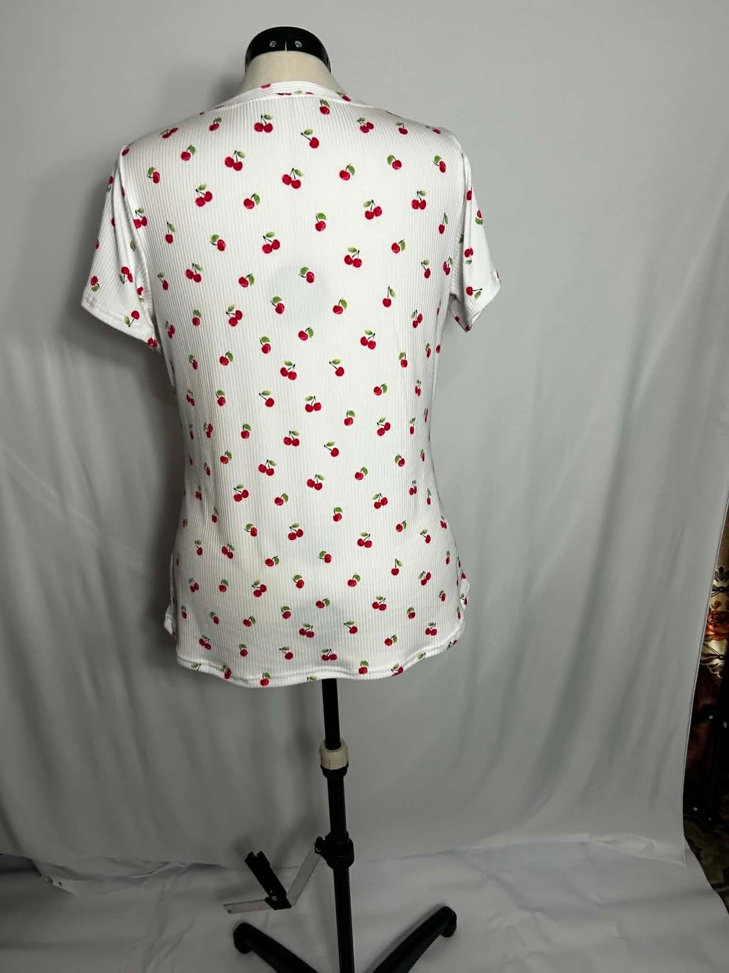 Women’s White Ribbed Heart Print Short Sleeve Top